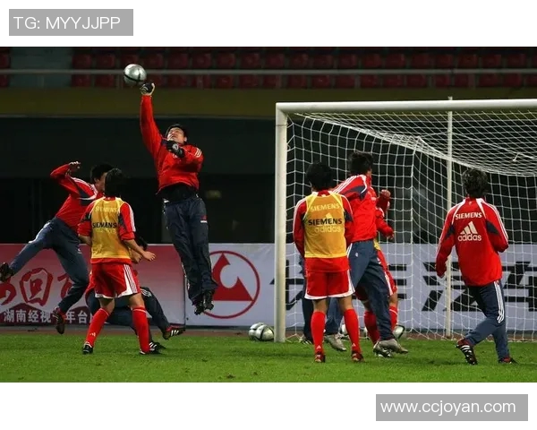 杭州足球队的精神之旅：探寻足球背后的文化与信念